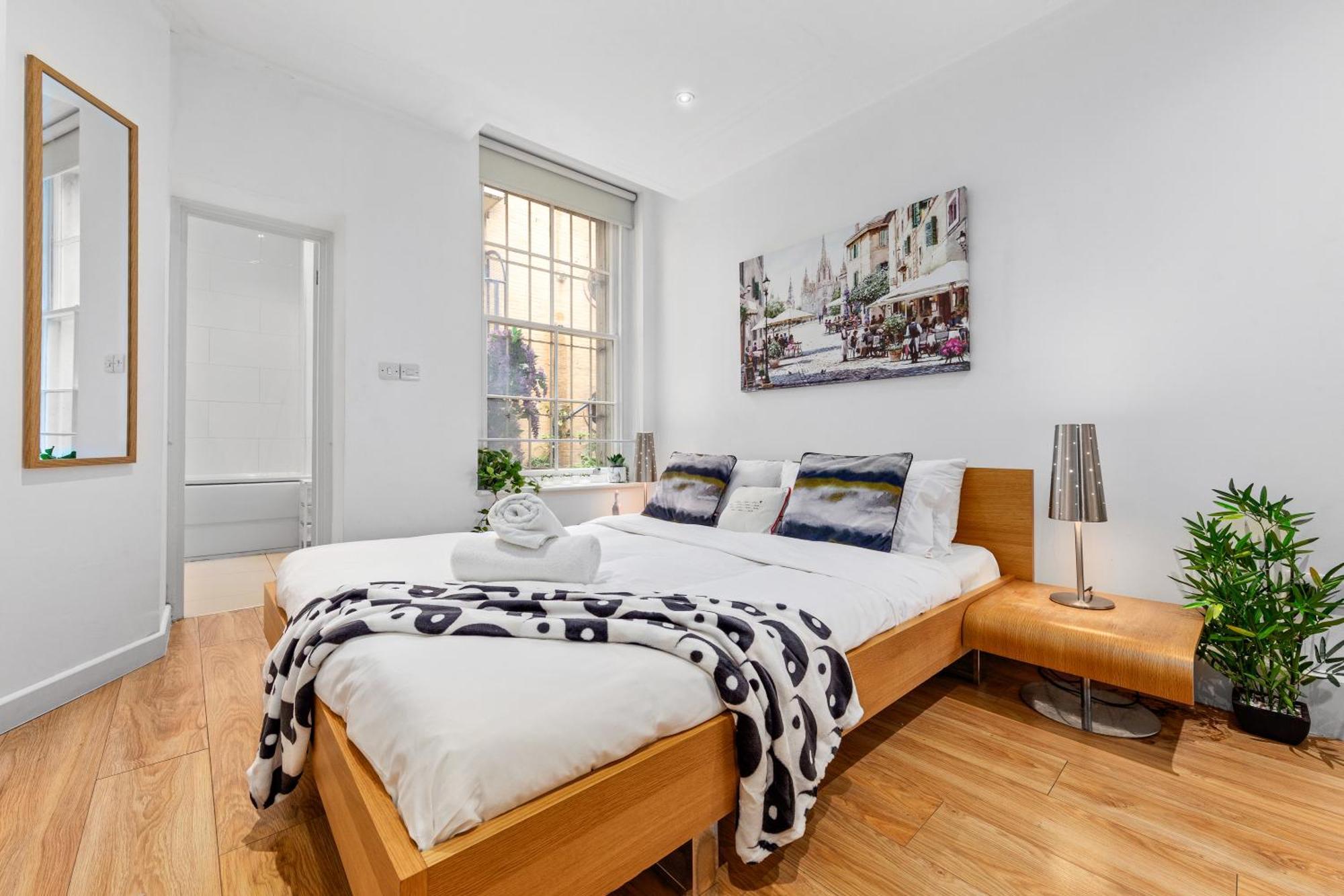3-Bedroom Flat In London Sleeps 14 Hy1 المظهر الخارجي الصورة
